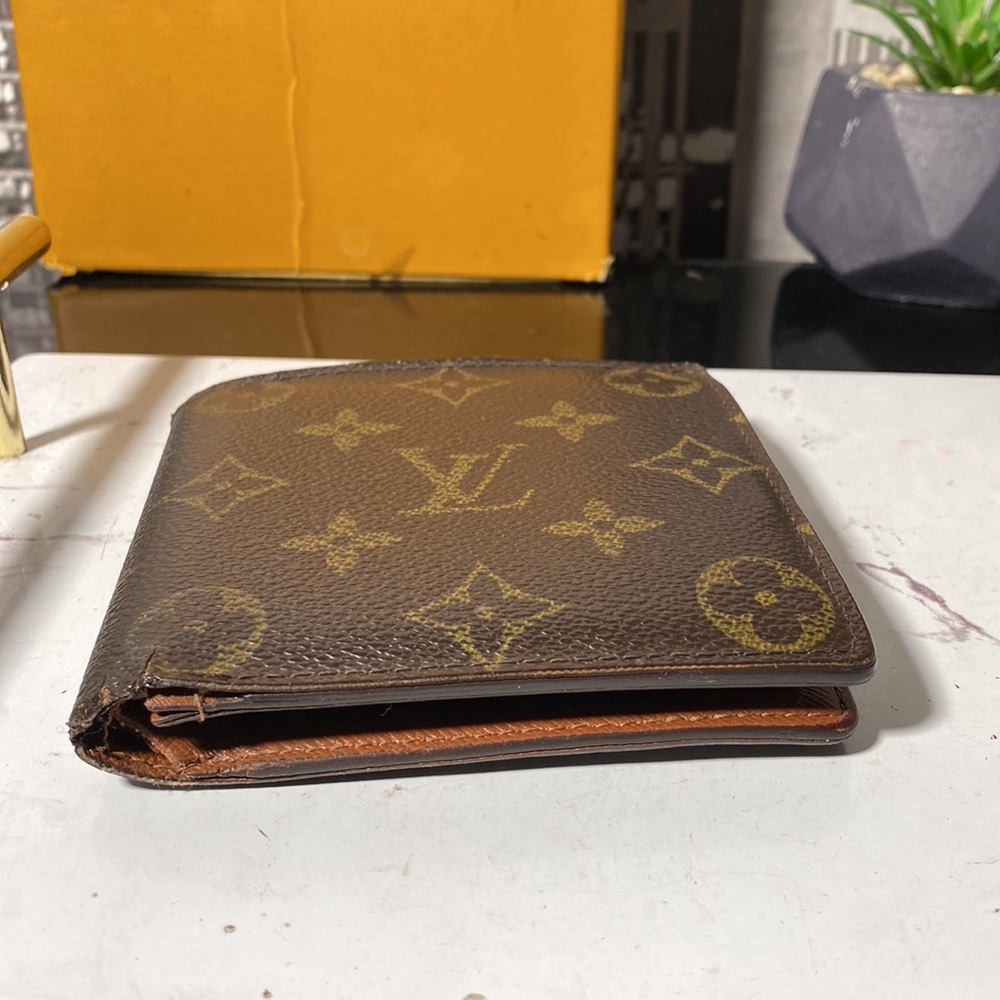 Authentic Louis Vuitton Monogram Bifold Marco Wallet - Picture 12 of 13